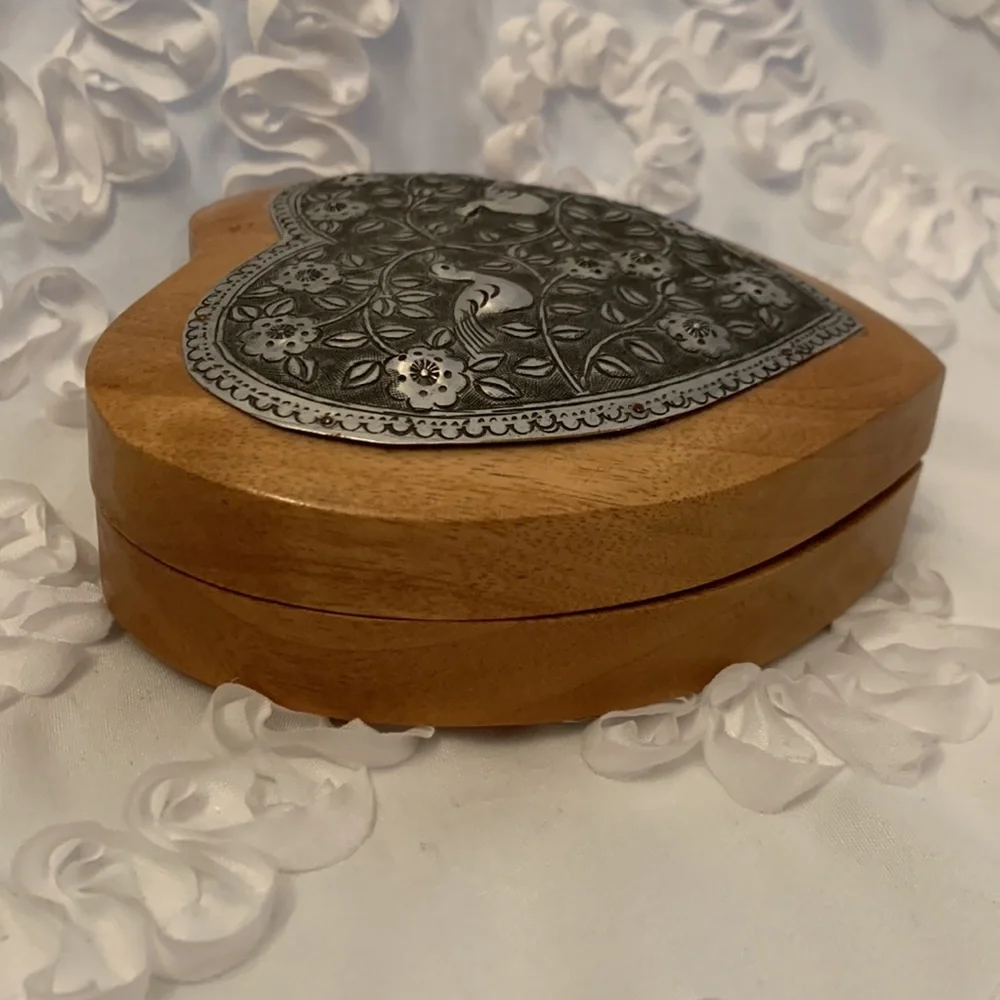 Wooden Vtg Heart Trinket Box Metal Etching Floral with Birds No Hinges Thailand